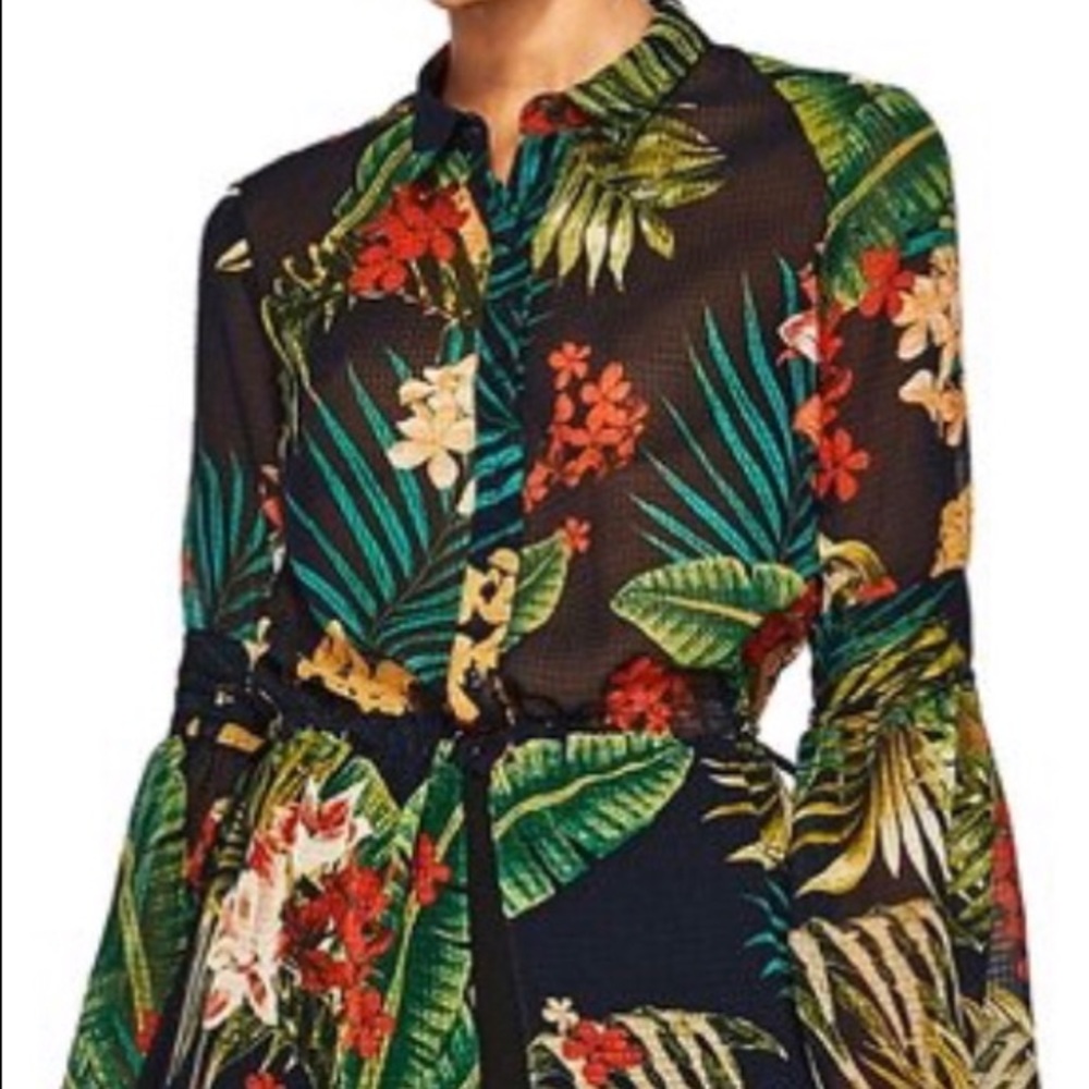 ZARA TUnic. Can be used as a cover up. XS